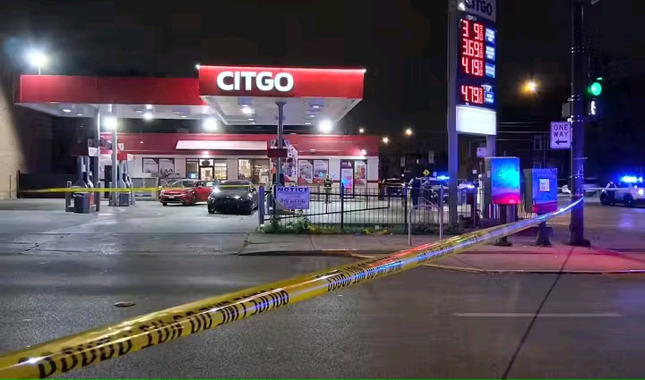 Four Men Shot in Apparent Drive-By Outside Citgo Gas Station in Chicago’s West Side; Two Victims Remain in Critical Condition as Police Investigate Dark SUV Suspect Vehicle