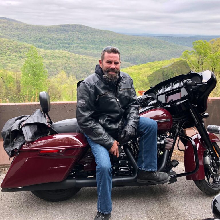 Richard Prater: De Soto, Kansas, Mourns the Tragic Loss of a 42-Year-Old Beloved Family Man and Motorcycle Enthusiast, Killed in a Motorcycle Accident on May 10, 2025, Leaving a Legacy of Compassion and Community Spirit