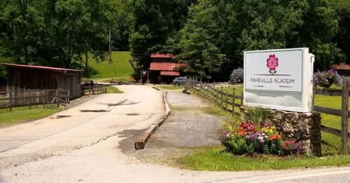 14-Year-Old Student Dies by Suicide at Asheville Academy for Girls in Weaverville, NC: State Orders Suspension of Admissions Amid Ongoing Investigations into Facility Violations and Oversight Failures