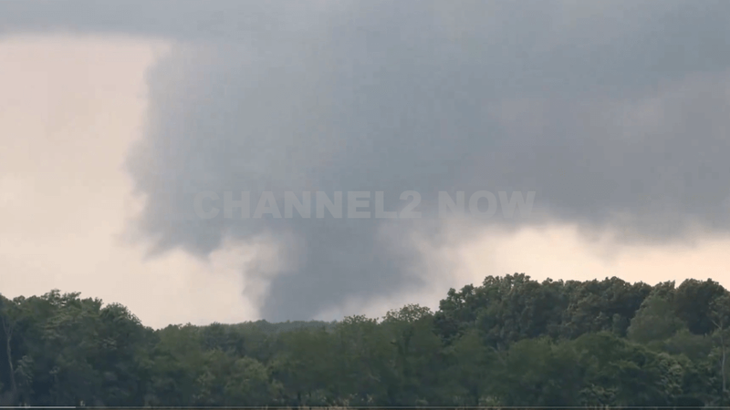Large and Destructive Tornado Touches Down in Marion, Illinois, Prompting Emergency Warnings and Causing Significant Damage