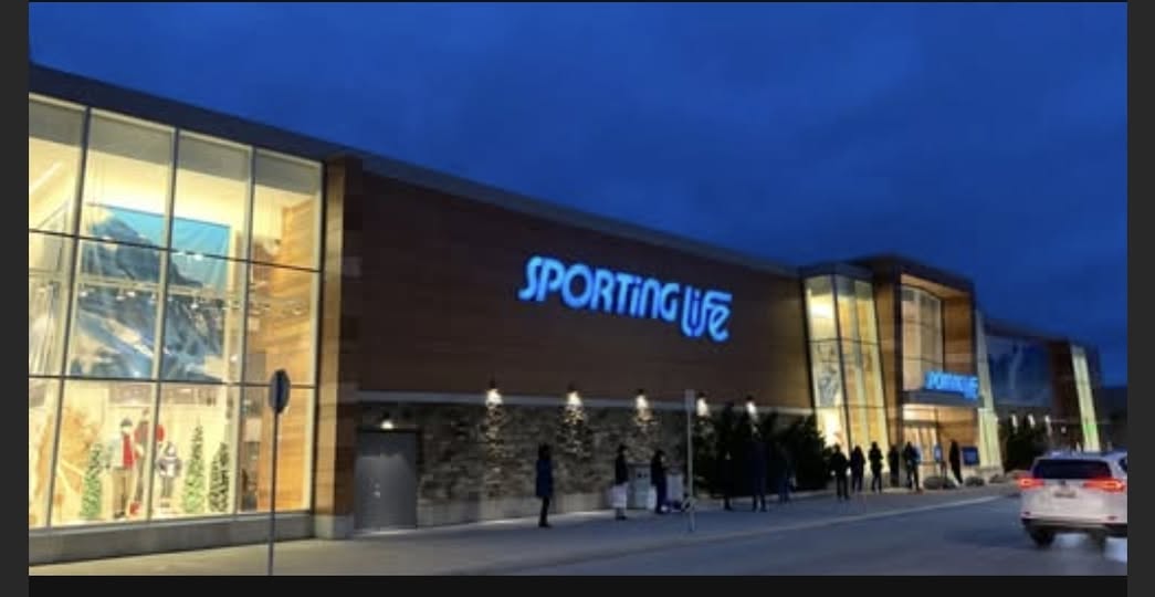 Terrified Shoppers, Frightened Families, and Dozens of Innocent Bystanders Forced Into Hiding During Intense Richmond Hill Hillcrest Mall Lockdown Following Alarming Robbery and Reported Gunfire That Sparked Widespread Panic and Uncertainty