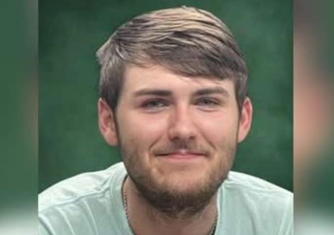 Lane Murphy, 22, and the Compassionate Yet Unnamed Driver Perish in Tragic Two-Vehicle Collision Near Hot Springs