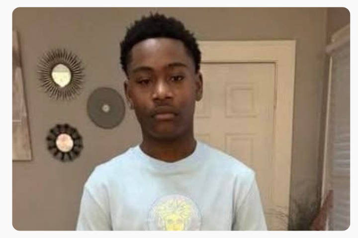 Kansas City community mourns 14-year-old Teandre Gibson after tragic early morning shooting near Woodland Lane