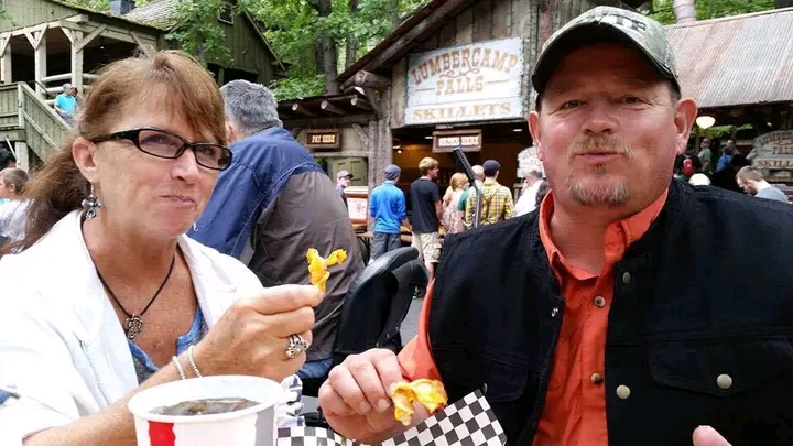 BURWELL, NEBRASKA — The Burwell community is mourning the loss of Jeff Moody, who tragically died in a fatal car accident earlier this week.