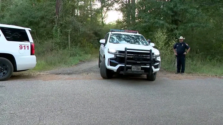 Atmore, Alabama — A quiet Friday morning drive turned into a heartbreaking tragedy when a 74-year-old woman lost