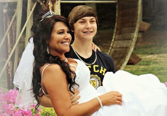 Forest City, North Carolina — With heavy hearts and deep sorrow, the Forest City community joins family and friends