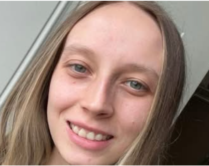 Monroe County, Michigan – A tragic accident has left a community mourning after a young woman lost her life in a devastating crash.